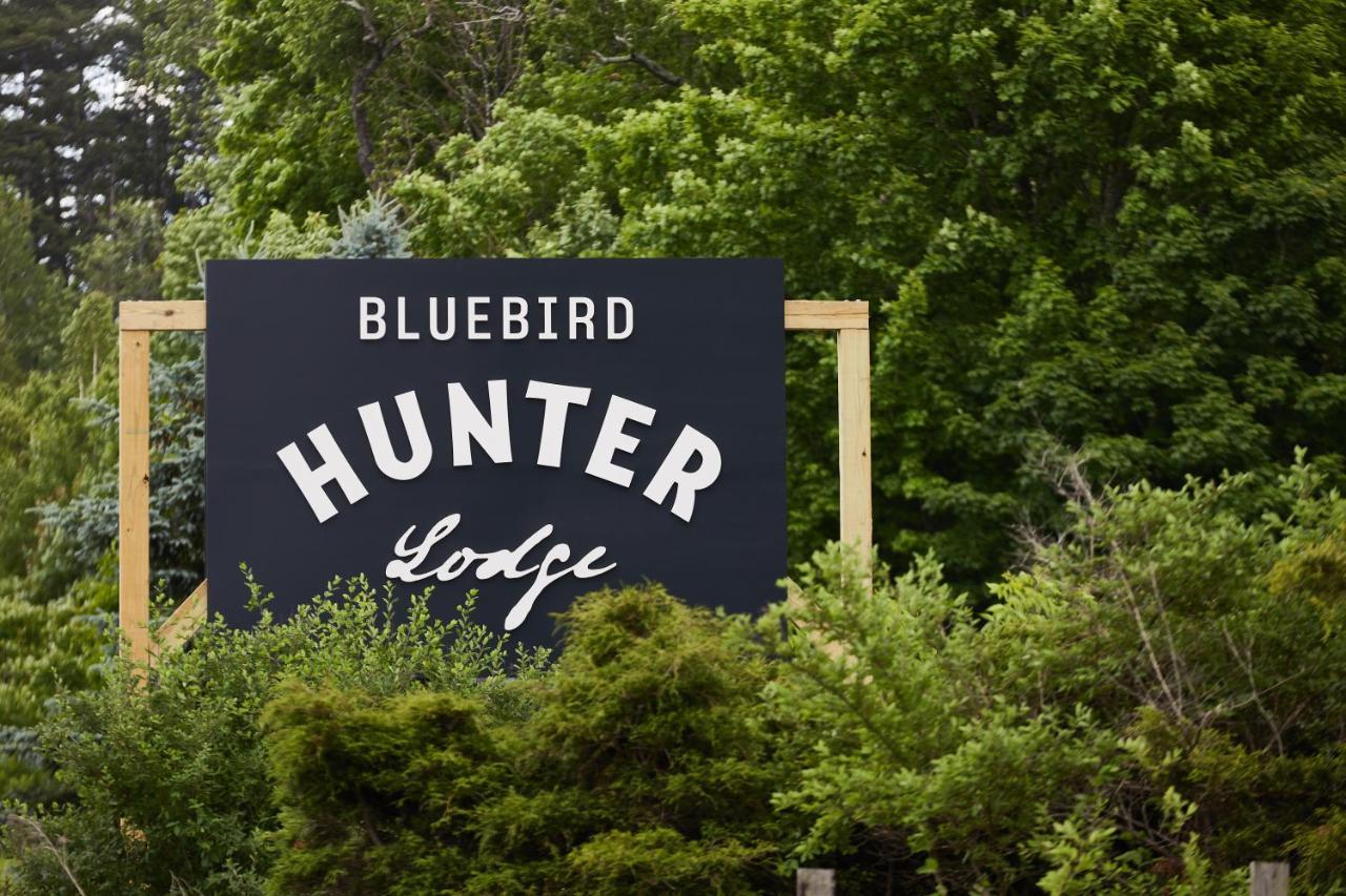 Hunter Lodge, A Bluebird By Lark Luaran gambar